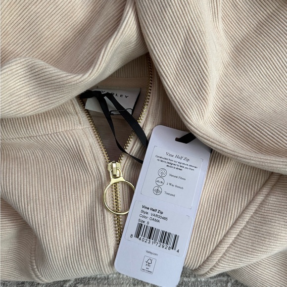 Varley Vine Half Zip Pullover - Picture 2 of 4